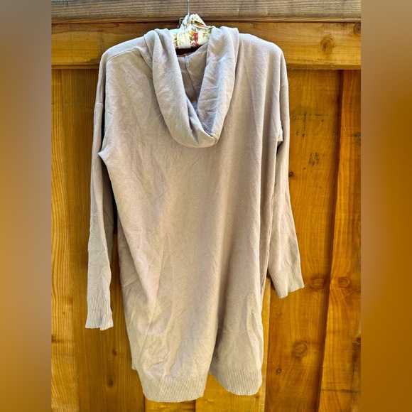 Long beige hooded cardigan, NWOT, size Medium, perfect condition, waffle - Picture 4 of 4